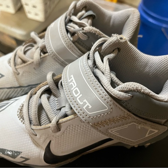 Youth Nike Force Trout Baseball Cleats - Picture 3 of 9